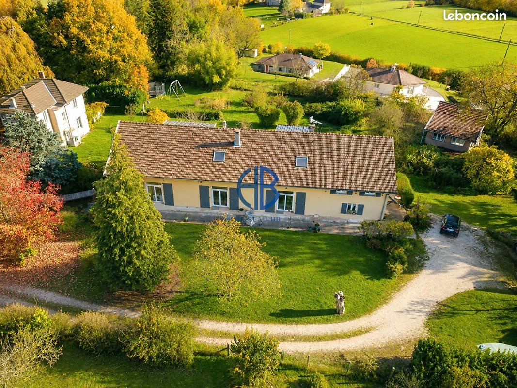 Maison à vendre, 317m², Faverges-de-la-Tour