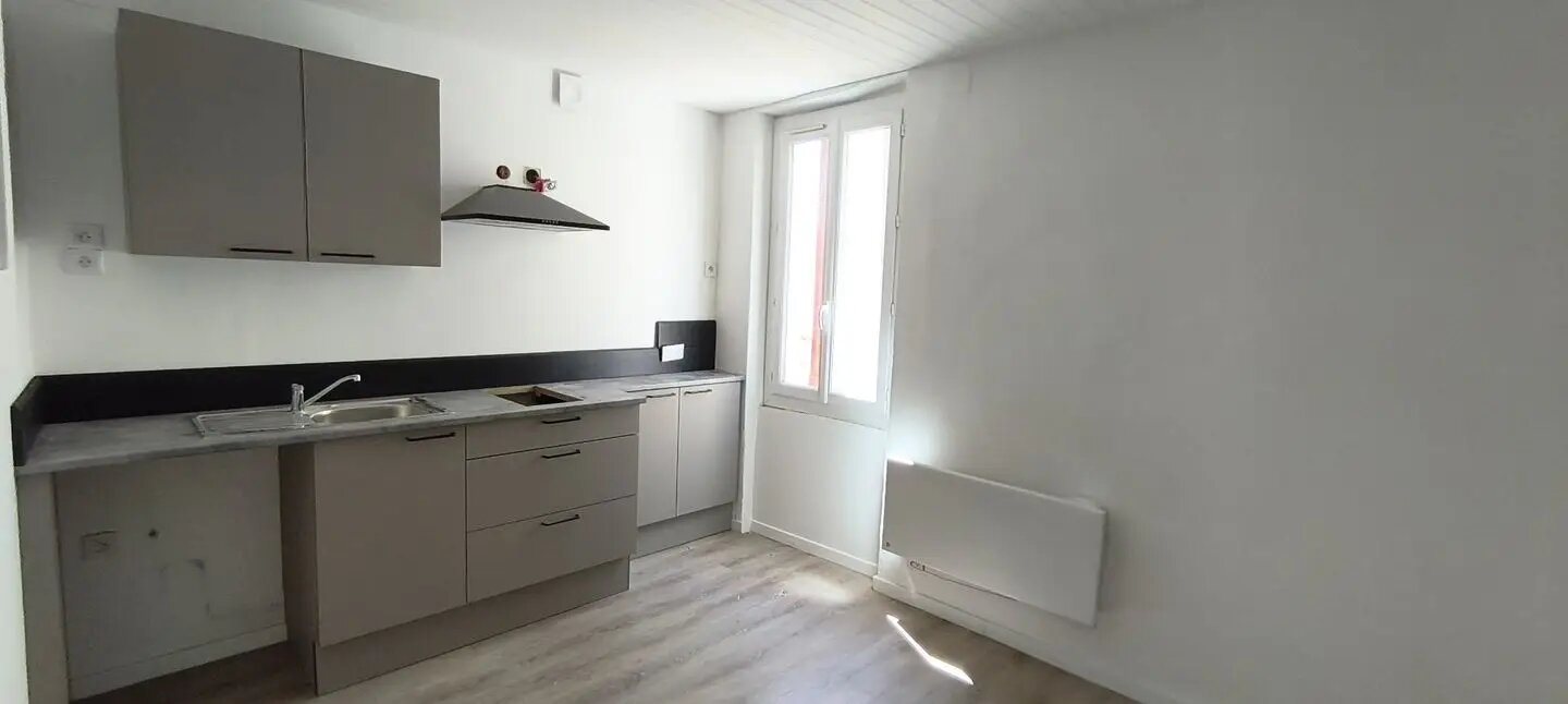 Appartement à louer, 25m², Béziers