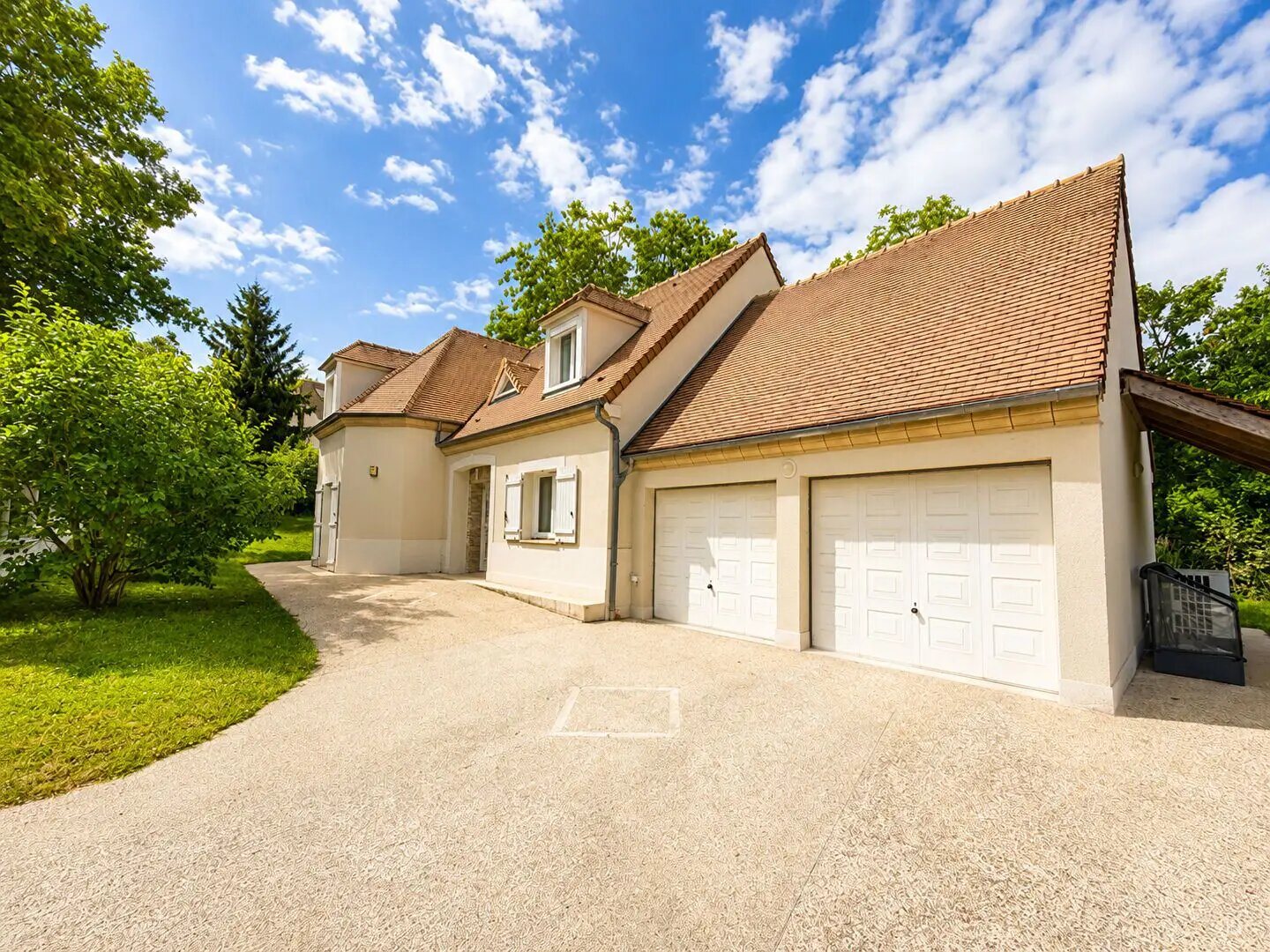 Maison à vendre, 175m², Chessy