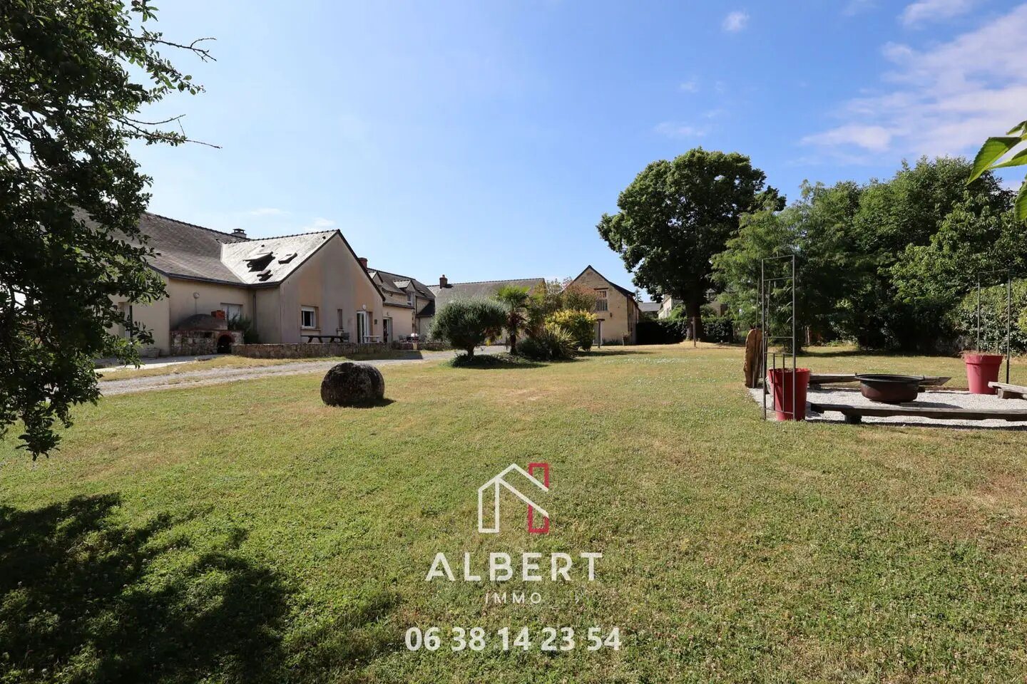 Maison à vendre, 1000m², Gennes
