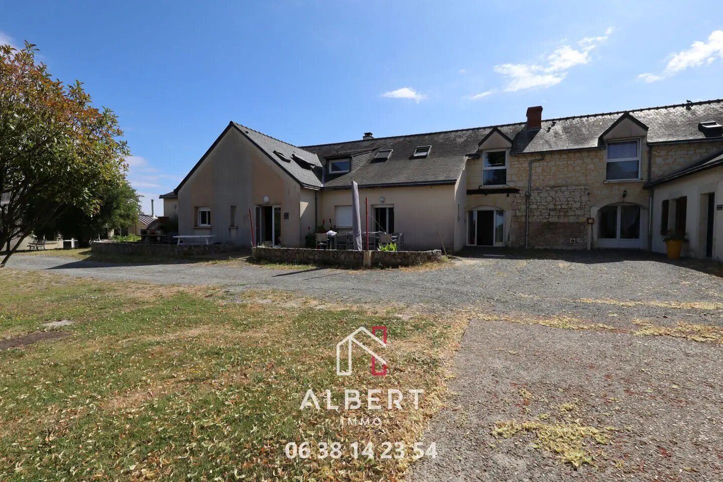 Maison à vendre, 1000m², Gennes
