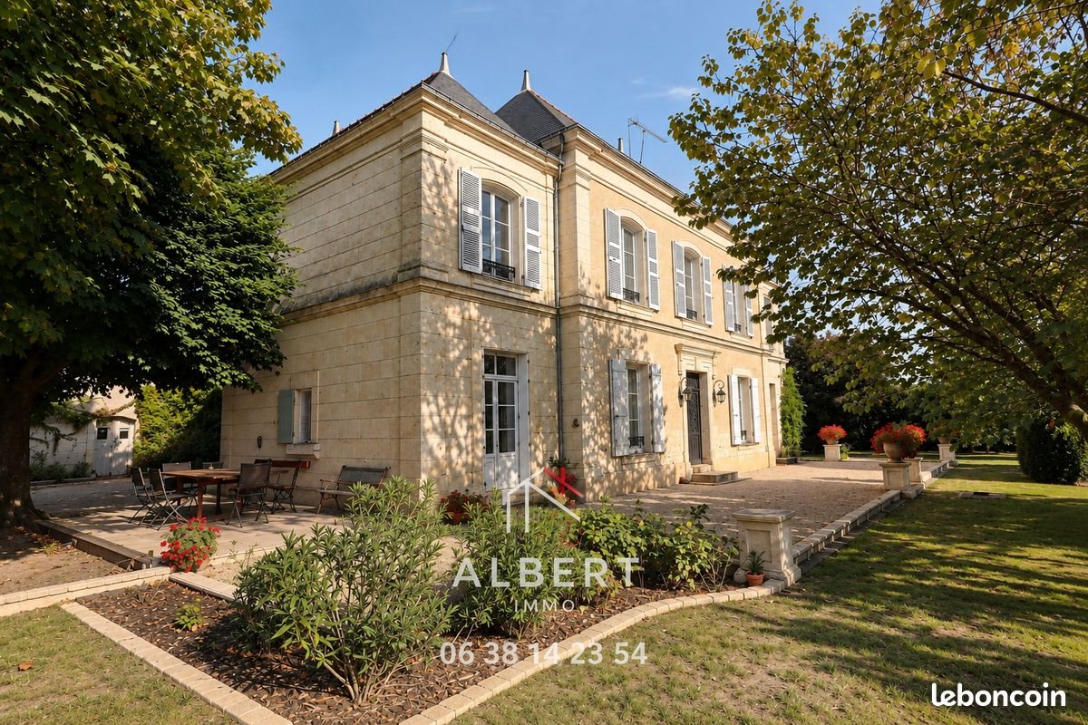 Maison à vendre, 235m², Vernantes