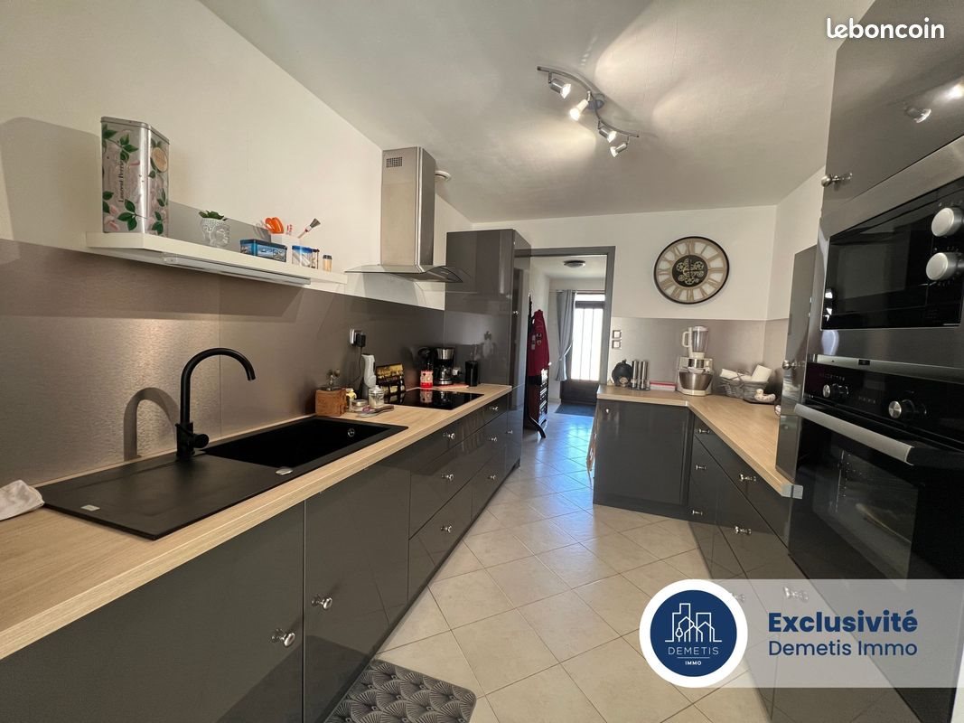 Maison à vendre, 127m², Saint-Georges-du-Rosay