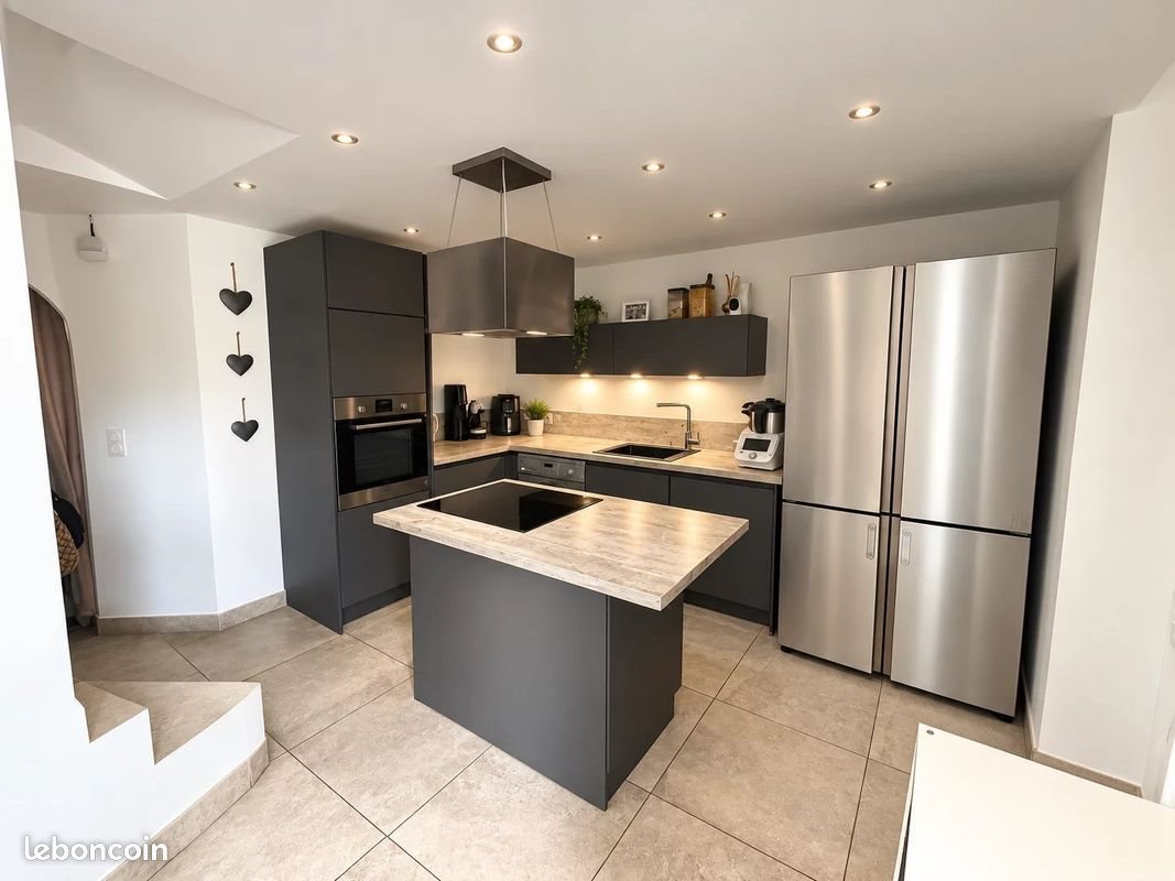 Maison à vendre, 142m², Meyreuil