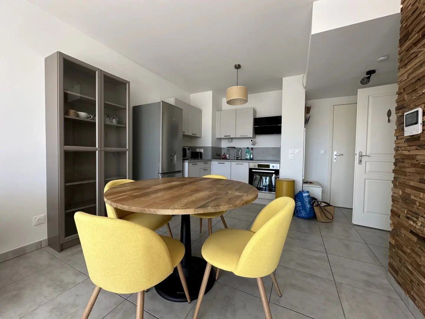 Appartement à louer, 48m², Meyreuil