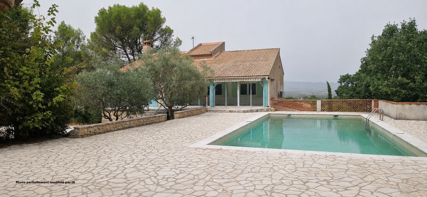 Maison à louer, 145m², Trets