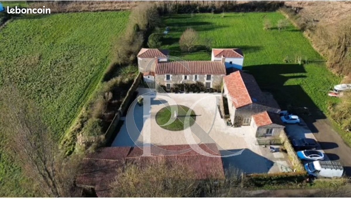 Maison à vendre, 373m², Saint-Gilles-Croix-de-Vie