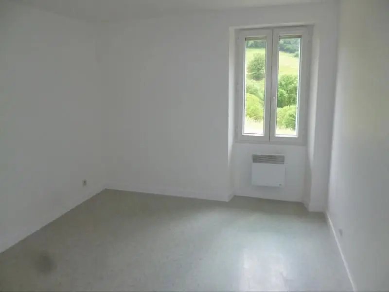 Appartement à louer, 64m², Saint-Victor-sur-Rhins