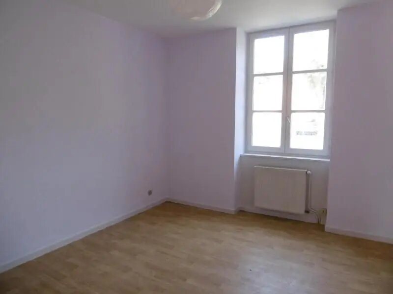 Appartement à louer, 59m², Sain-Bel