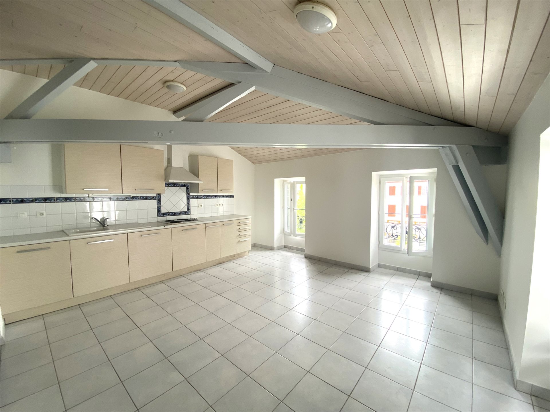 Appartement à louer, 70m², Saint-Palais