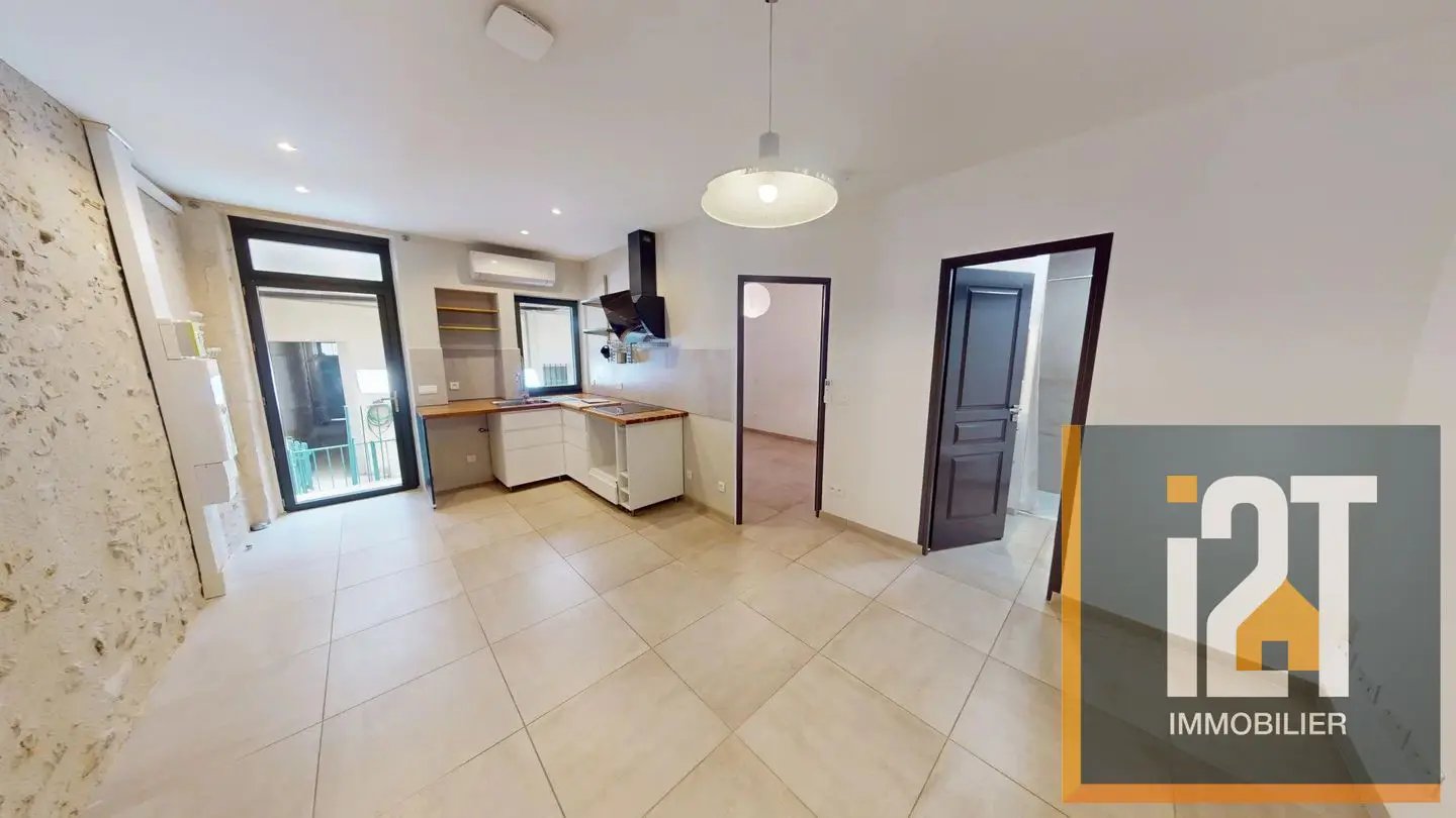 Appartement à louer, 33m², Nîmes