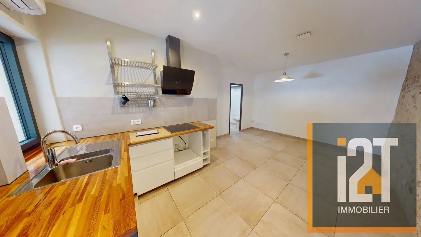 Appartement à louer, 33m², Nîmes