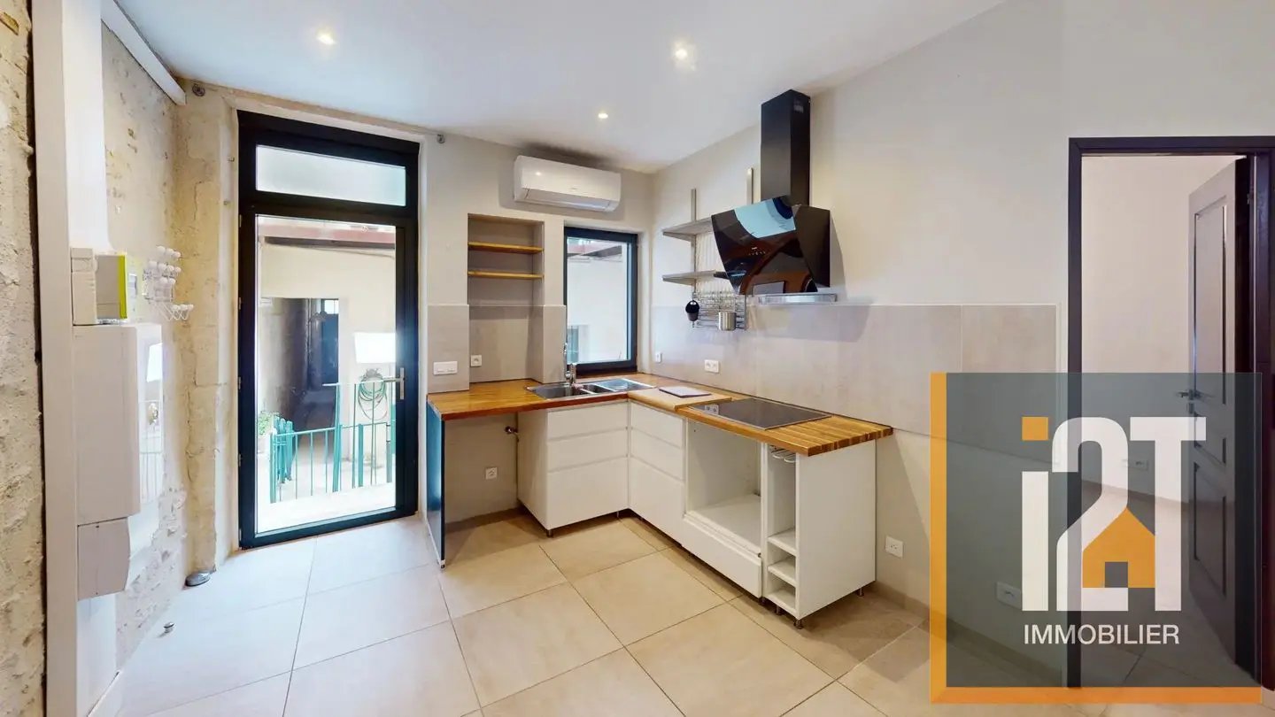 Appartement à louer, 33m², Nîmes