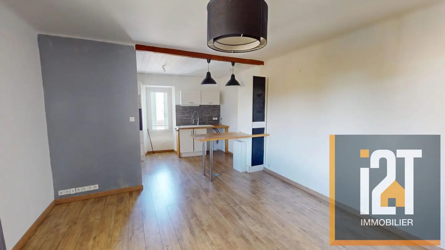 Appartement à louer, 54m², Moulézan