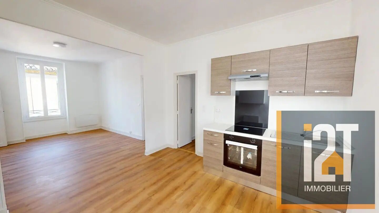 Appartement à louer, 70m², Nîmes