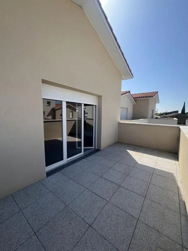 Appartement à louer, 65m², Seilh