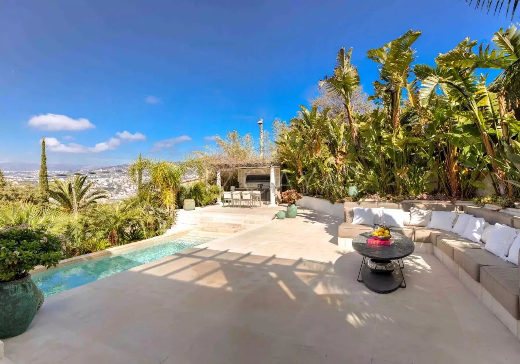 Maison à louer, 253m², Nice