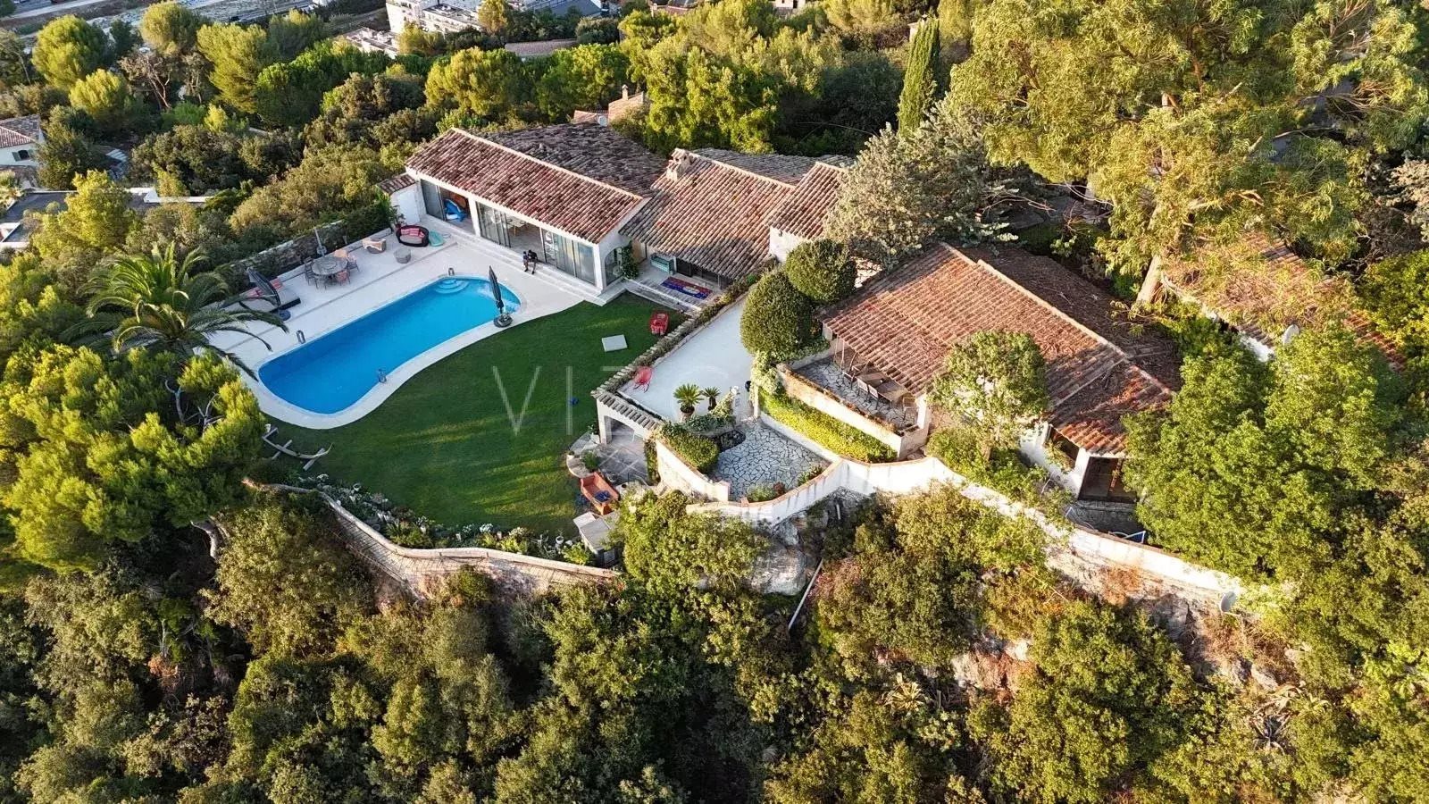 Maison à louer, 301m², Nice