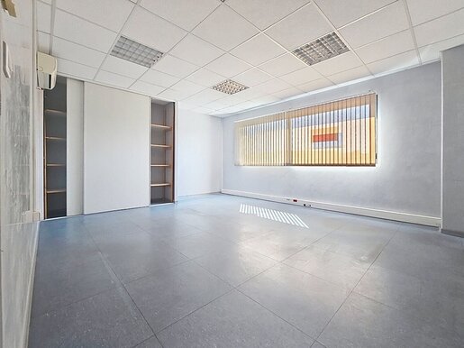 Local commercial 9 pièces 208 m² · à Avignon · 208 m² · 195 000 €