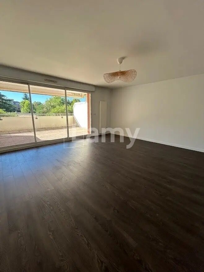 Appartement à louer, 92m², Seilh