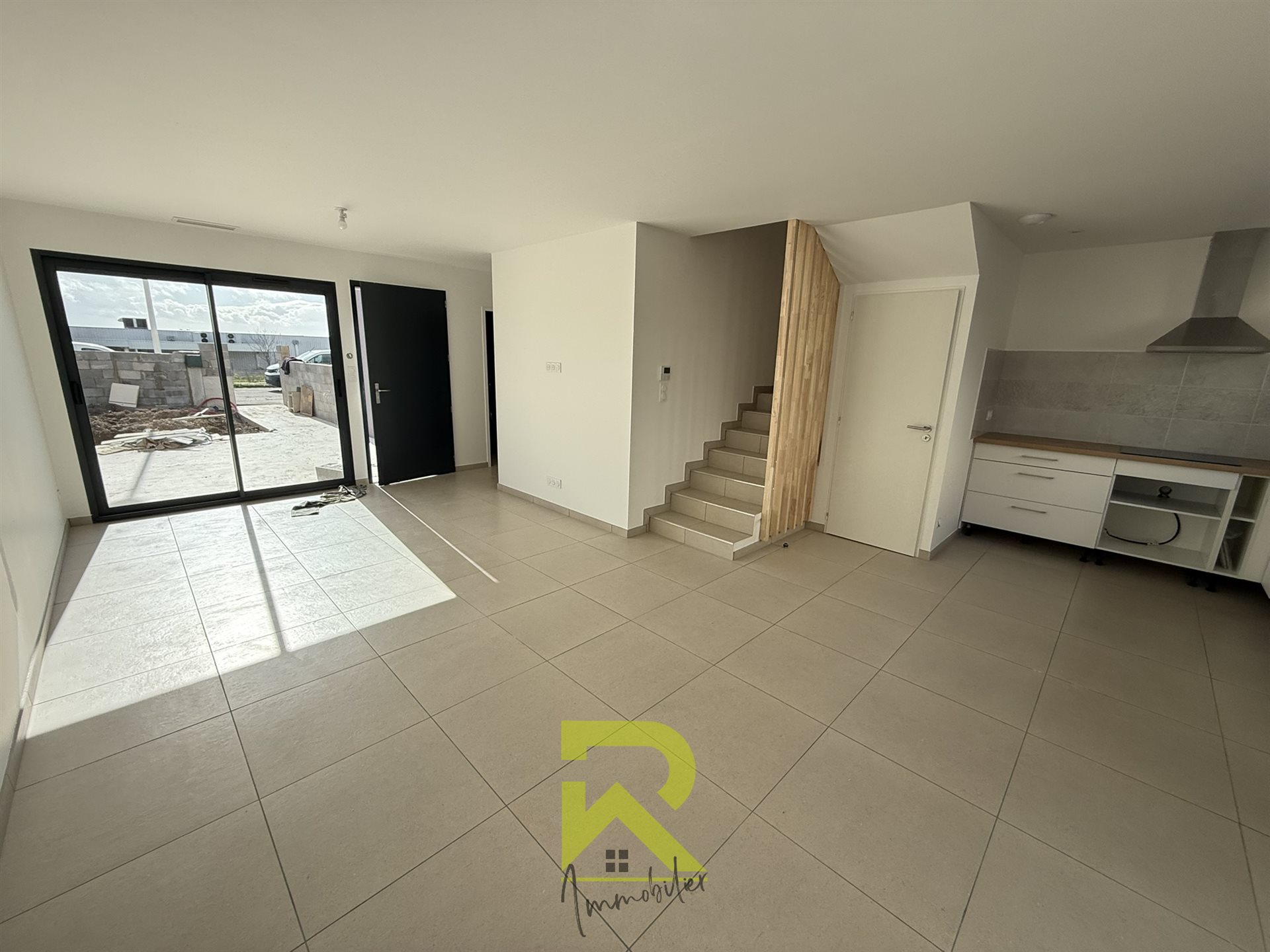 Maison à louer, 83m², Vias