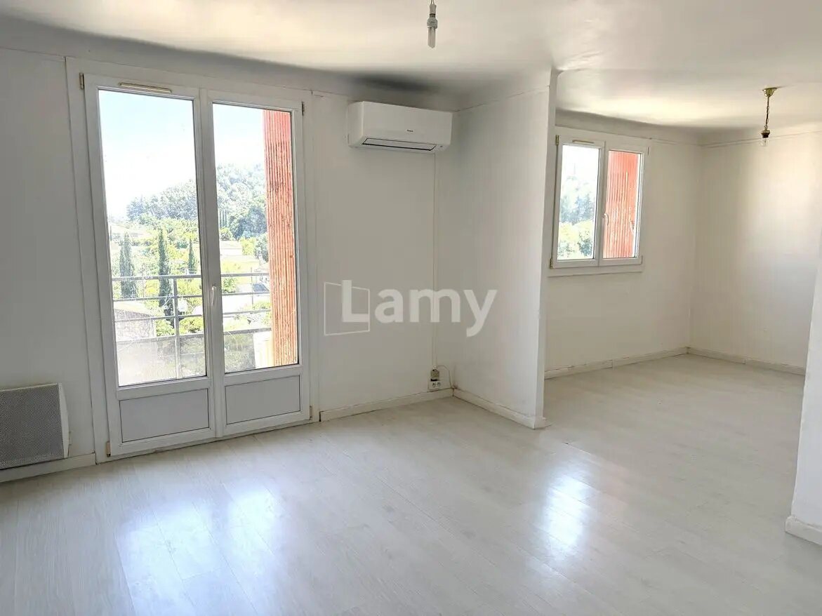 Appartement à louer, 67m², Saint-Chamas