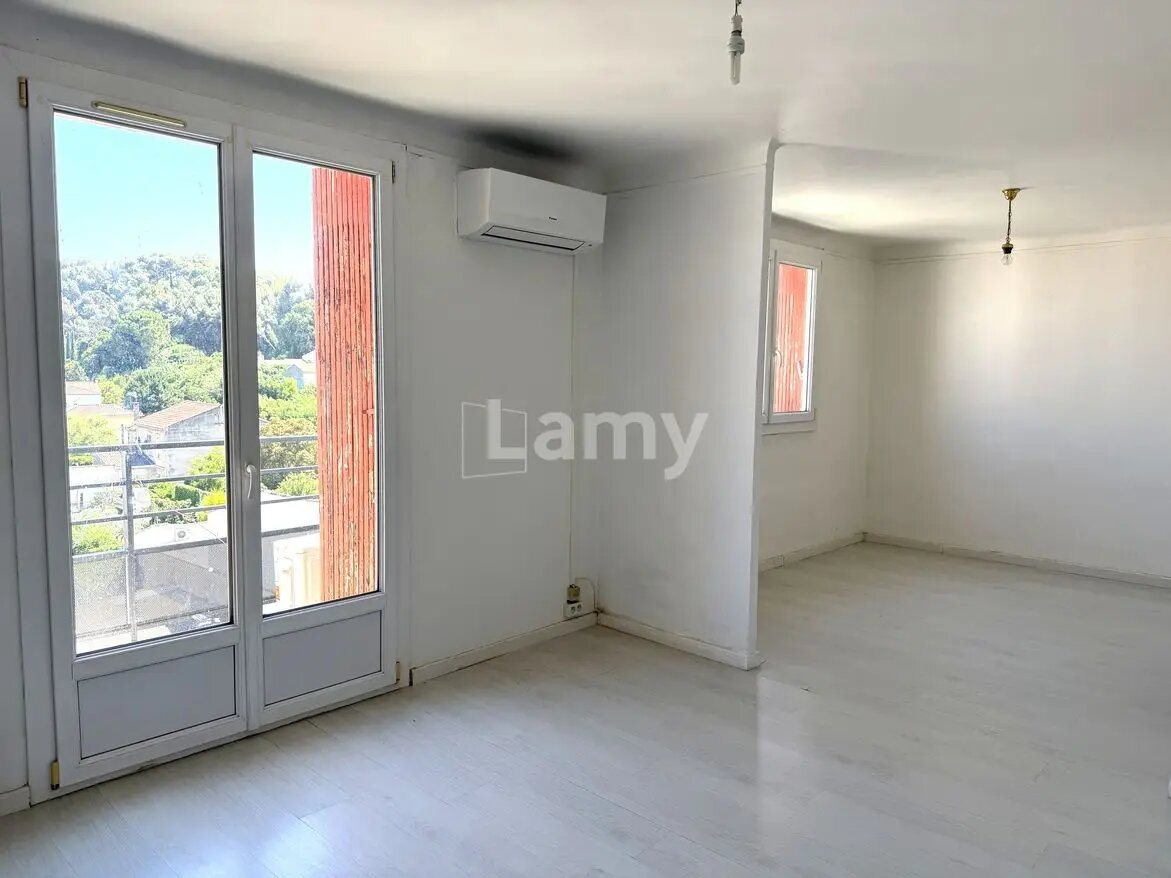 Appartement à louer, 67m², Saint-Chamas
