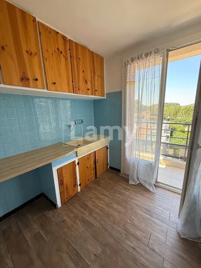 Appartement à louer, 67m², Saint-Chamas