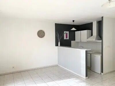 Appartement à louer, 27m², Salon-de-Provence