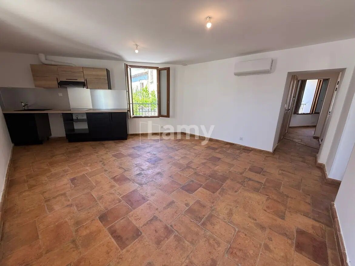 Appartement à louer, 61m², Maillane