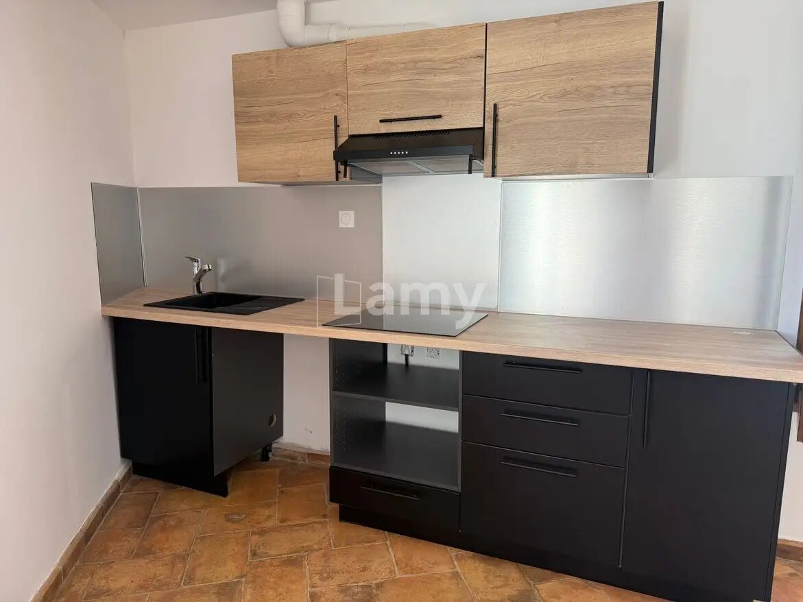 Appartement à louer, 61m², Maillane