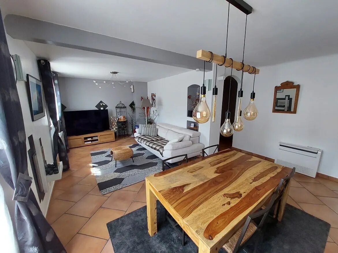 Appartement à louer, 65m², Saint-Chamas