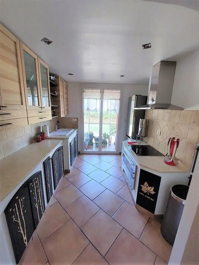 Appartement à louer, 65m², Saint-Chamas