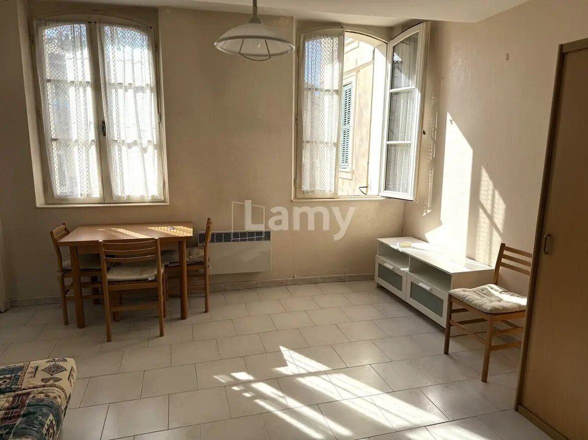 Appartement à louer, 30m², Salon-de-Provence