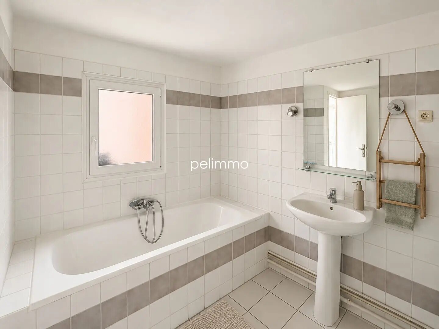 Appartement à vendre, 230m², Pélissanne