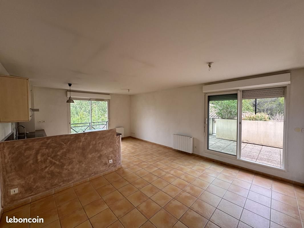 Appartement à louer, 62m², Lambesc