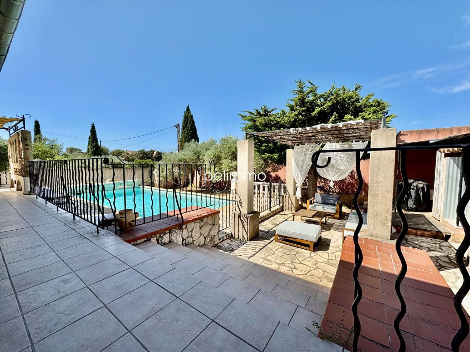 Maison à vendre, 150m², Aureille