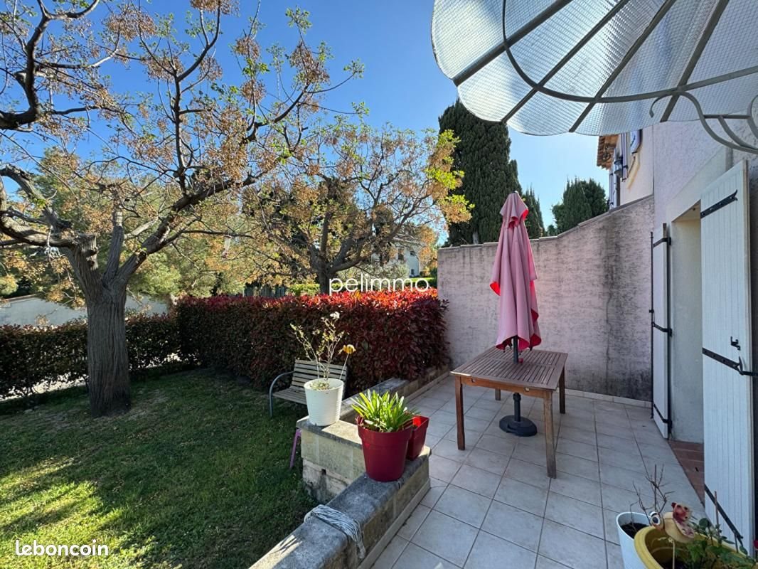 Maison à louer, 79m², Eyguières