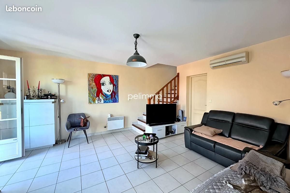 Maison à louer, 79m², Eyguières
