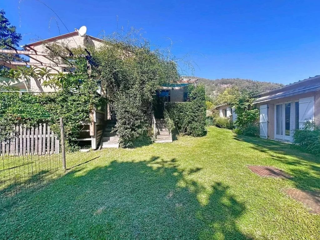 Maison à vendre, 147m², Estoher
