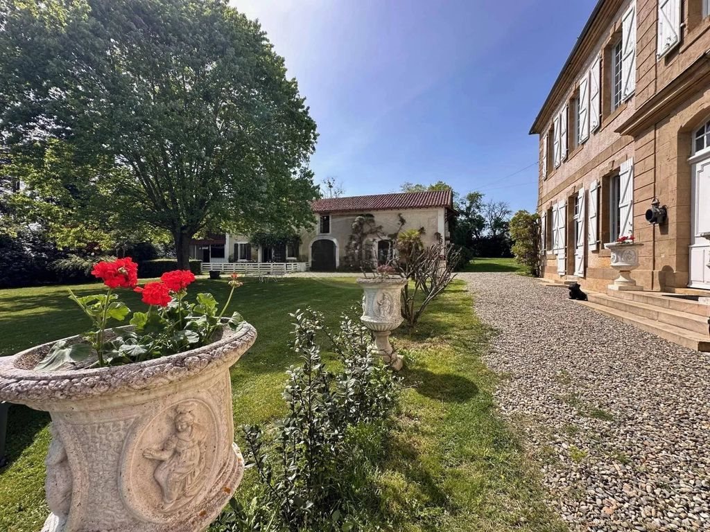 Maison à vendre, 448m², Mirande