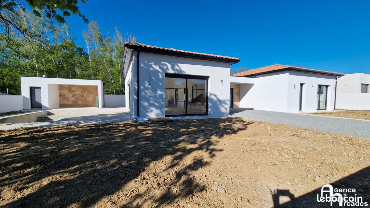 Maison à vendre, 142m², Loupes