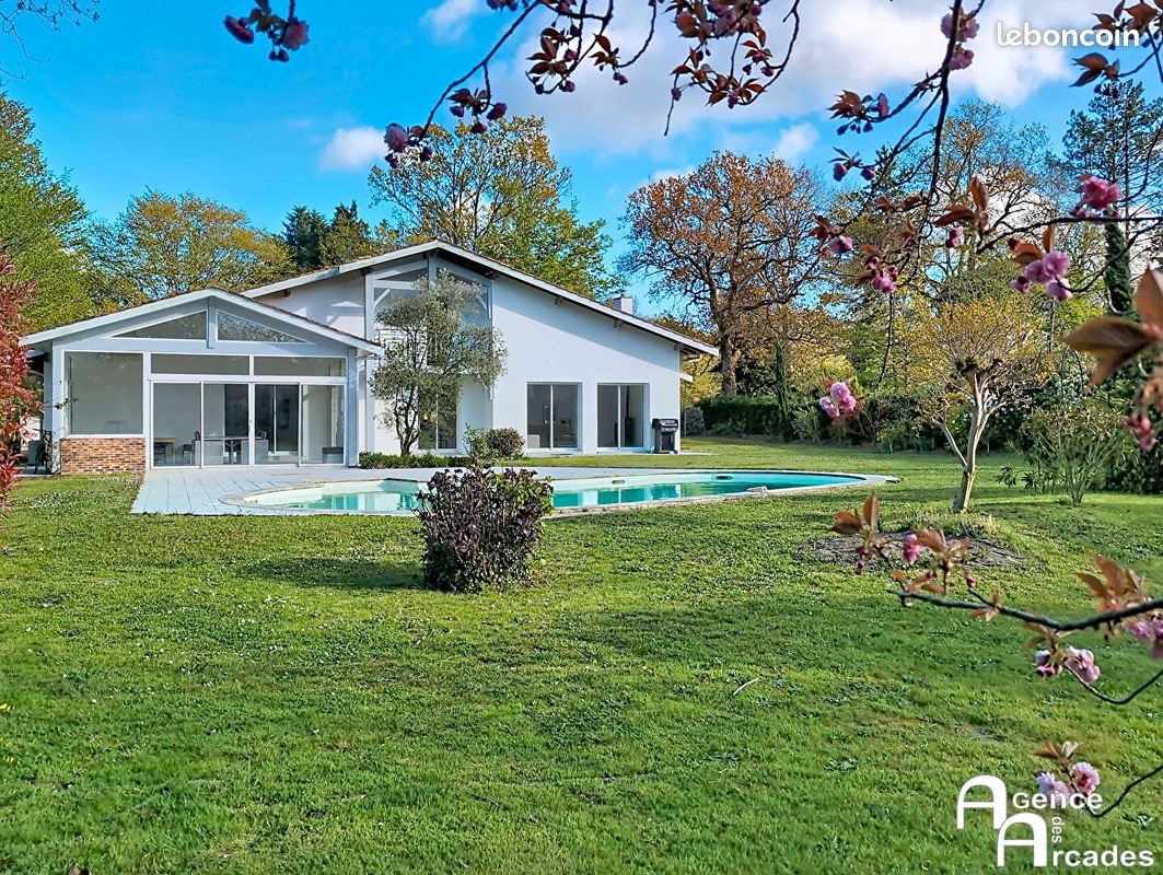 Maison à vendre, 200m², Saint-Sulpice-et-Cameyrac