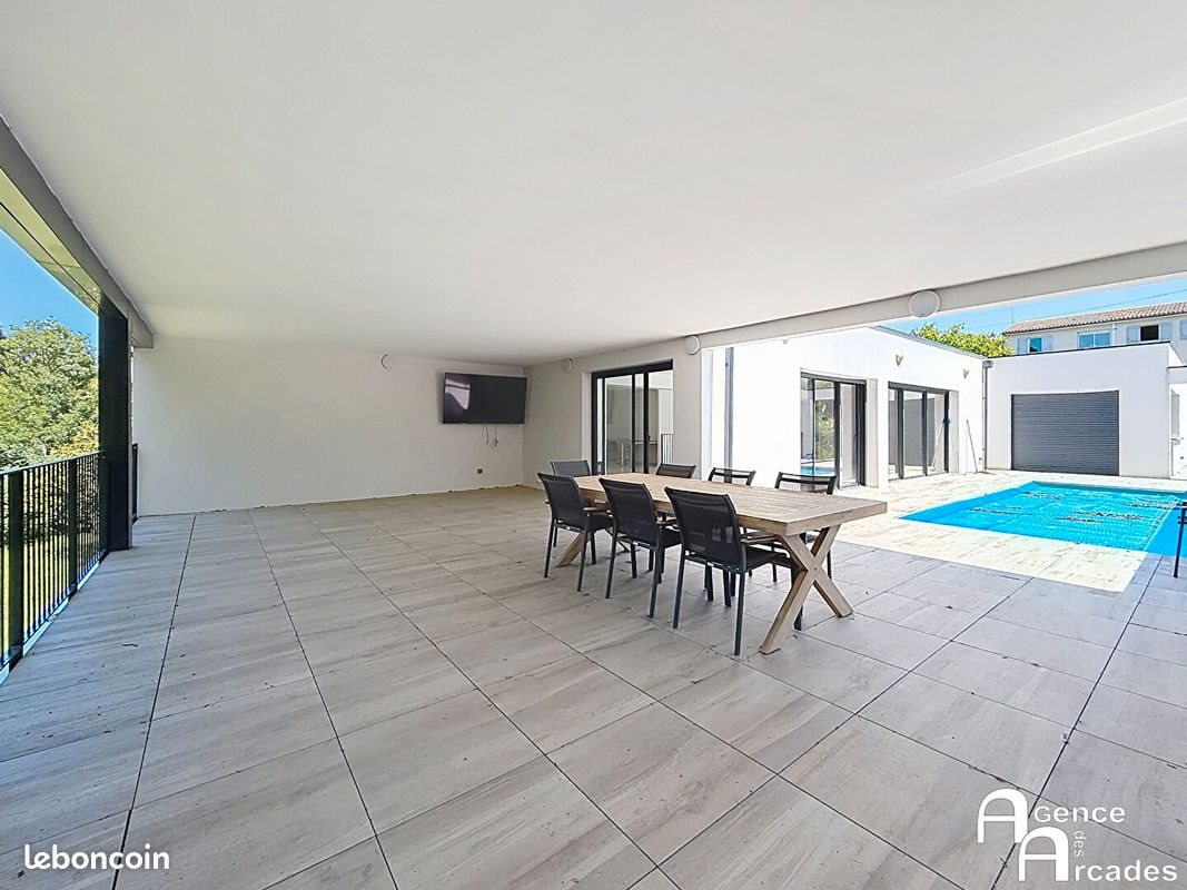 Maison à vendre, 452m², Créon