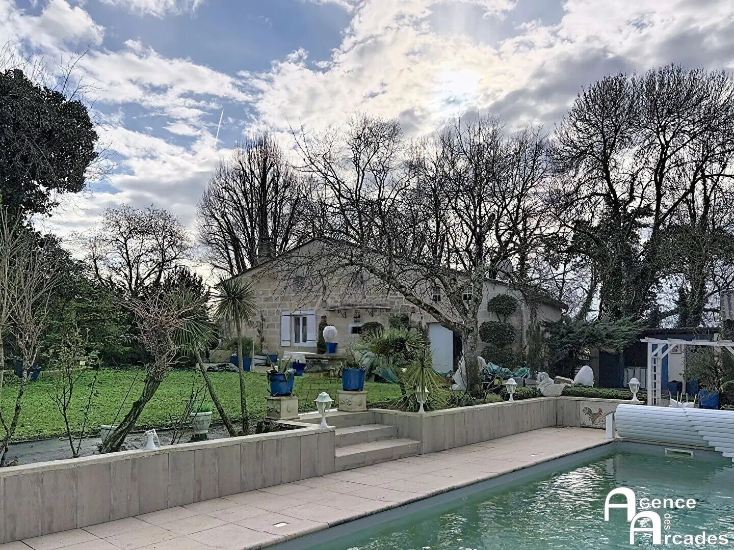 Maison à vendre, 163m², Prignac-et-Marcamps