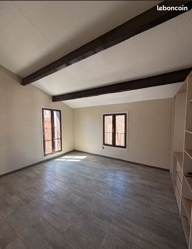 Appartement à louer, 72m², Claira
