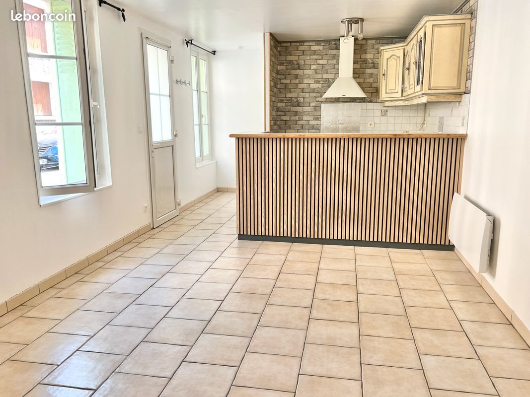 Appartement à louer, 38m², Marines