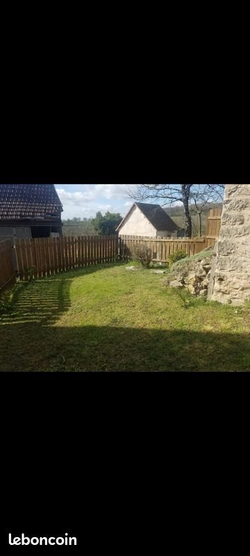 Maison à louer, 90m², Hautefort