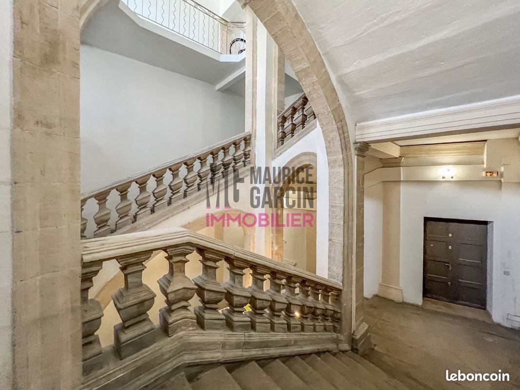 Appartement à vendre, 484m², Carpentras