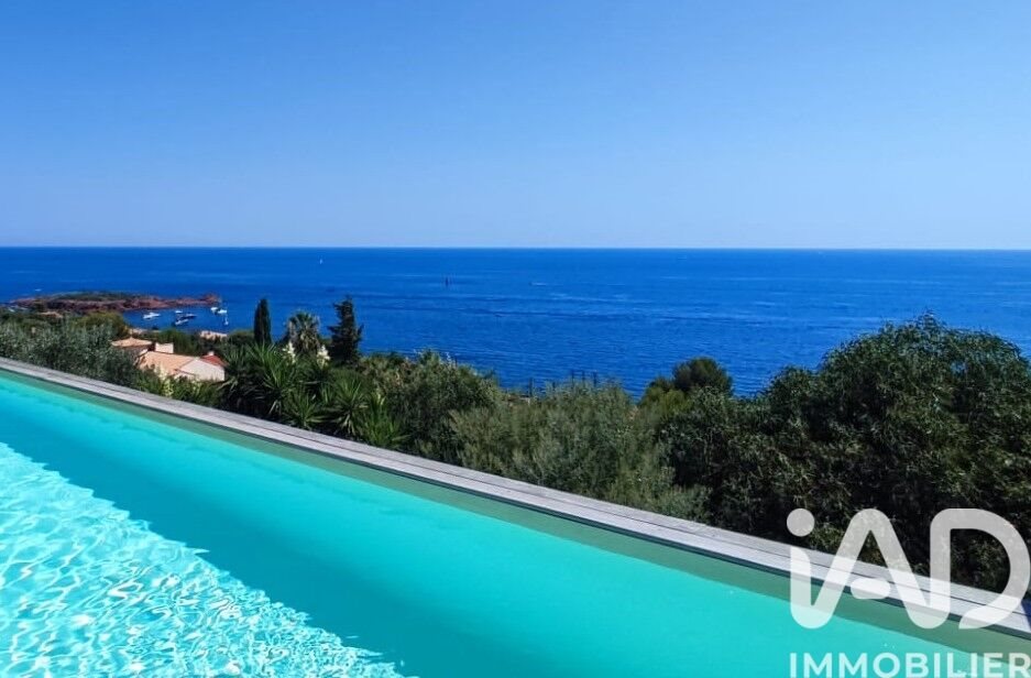 Maison à vendre, 215m², Saint-Raphaël